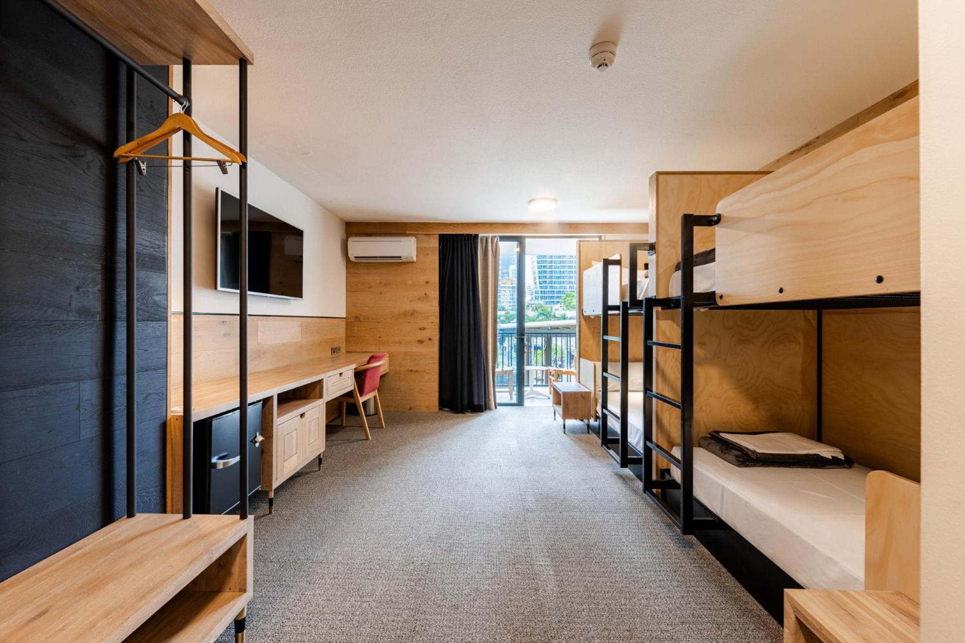Bunk Surfers Paradise International Backpacker Hostel (Adults Only) Gold Coast Zewnętrze zdjęcie