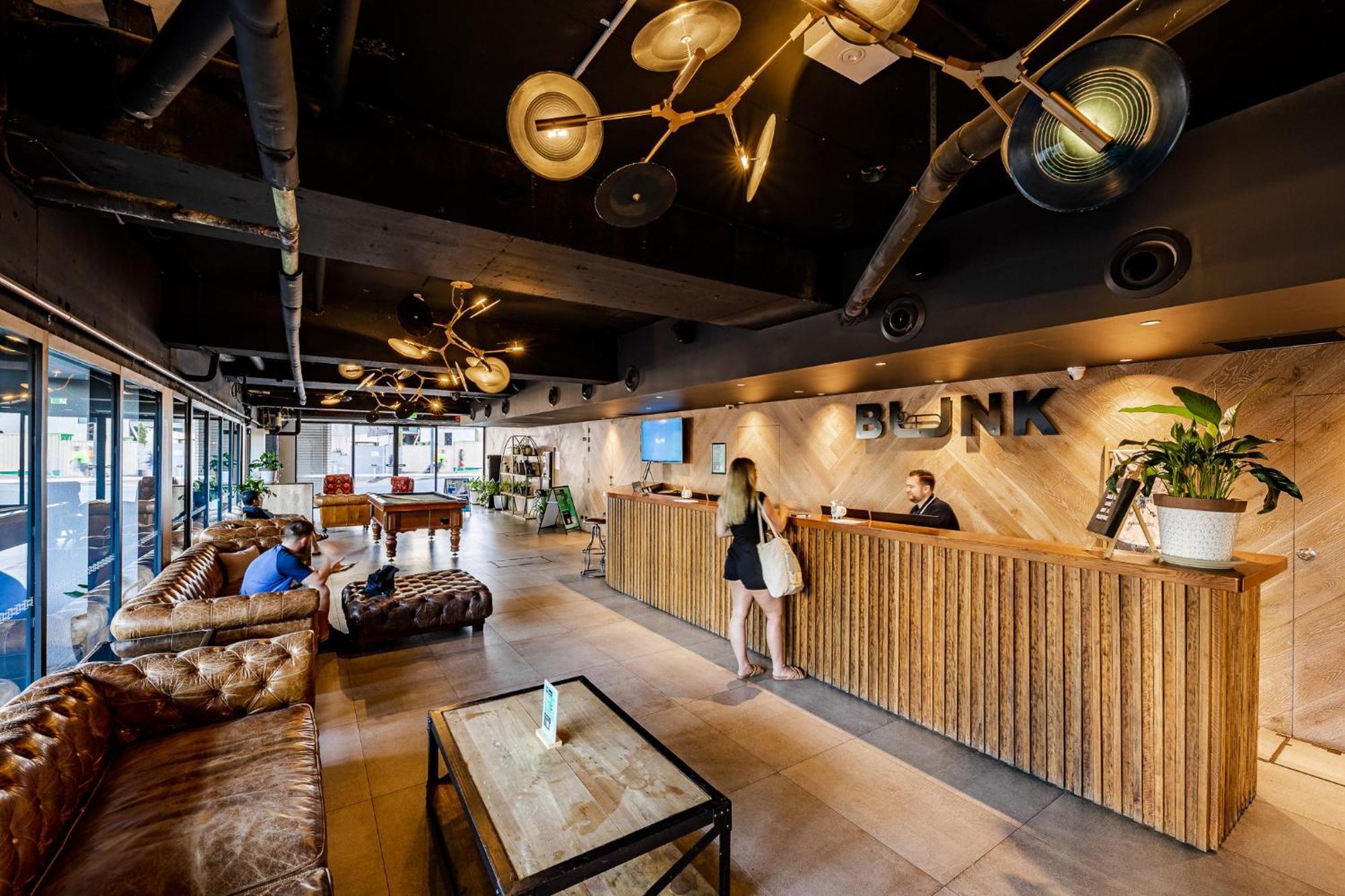 Bunk Surfers Paradise International Backpacker Hostel (Adults Only) Gold Coast Zewnętrze zdjęcie