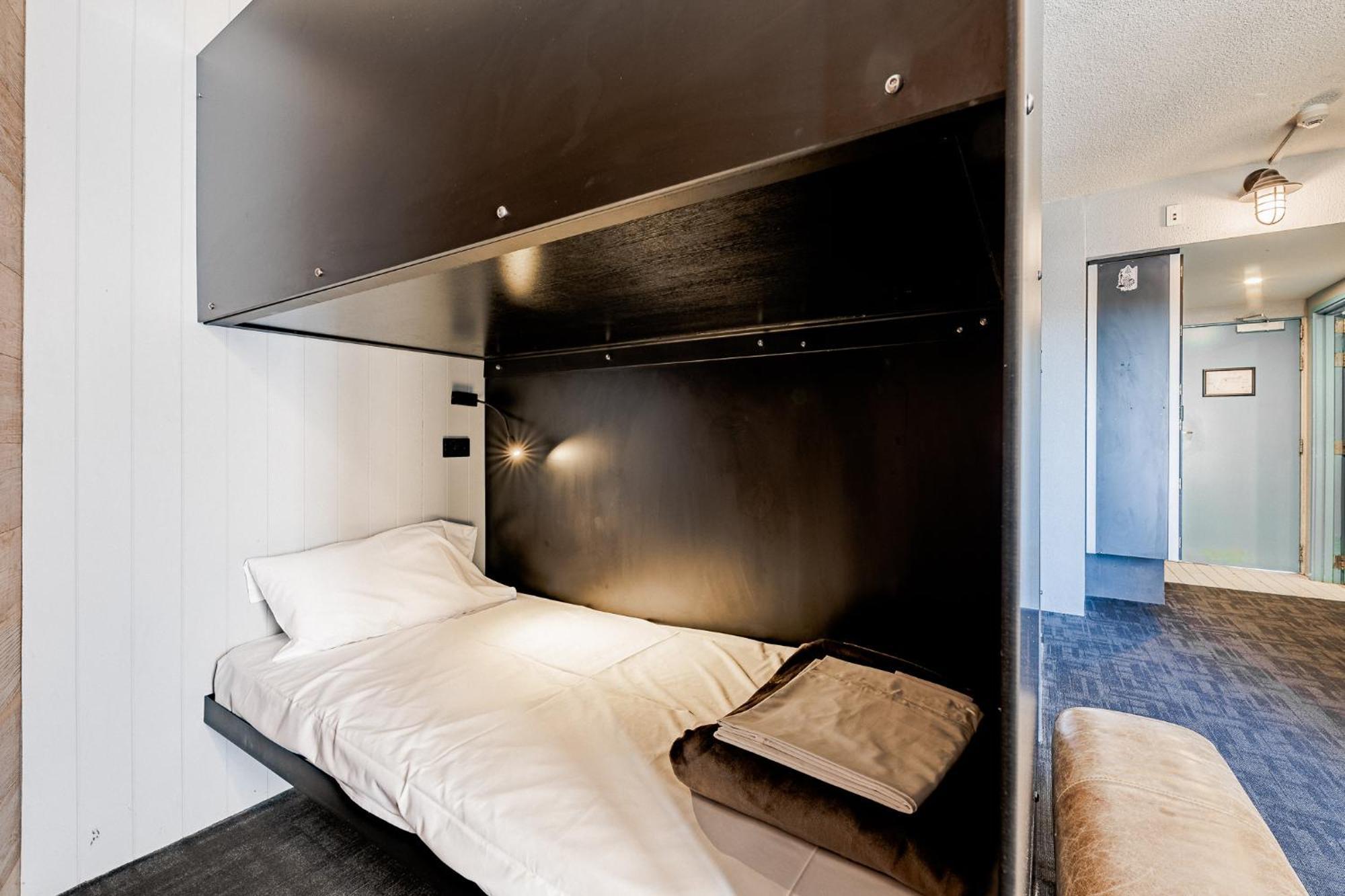 Bunk Surfers Paradise International Backpacker Hostel (Adults Only) Gold Coast Zewnętrze zdjęcie