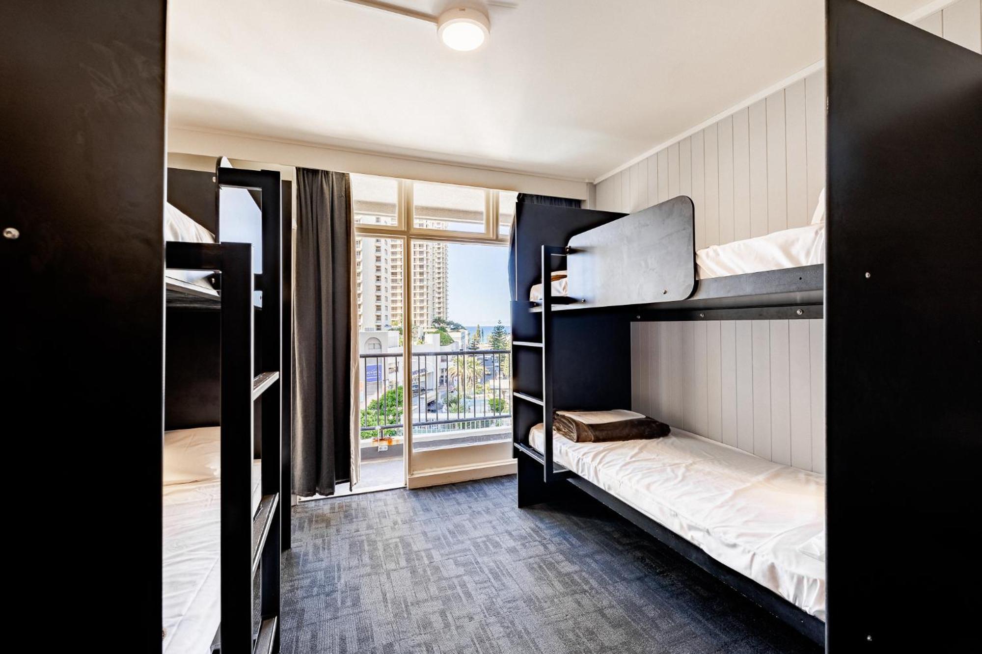 Bunk Surfers Paradise International Backpacker Hostel (Adults Only) Gold Coast Zewnętrze zdjęcie