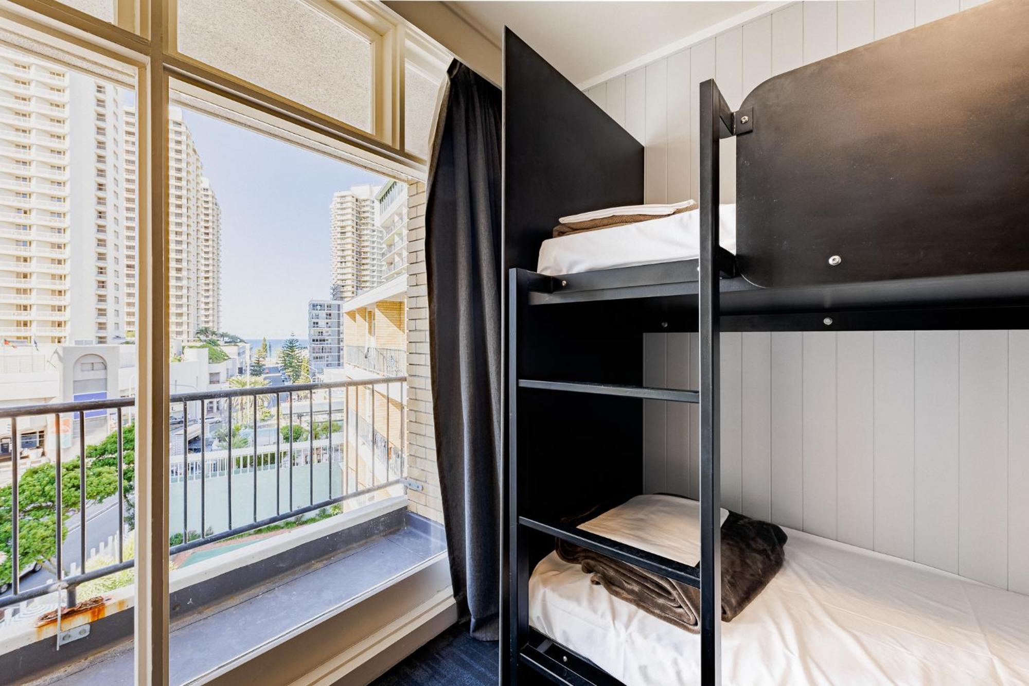 Bunk Surfers Paradise International Backpacker Hostel (Adults Only) Gold Coast Zewnętrze zdjęcie