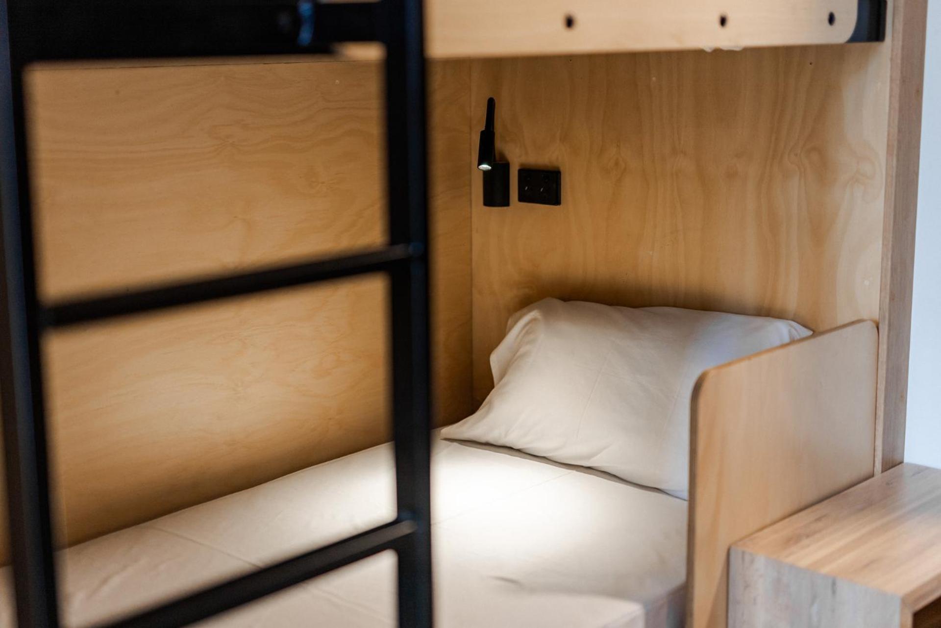 Bunk Surfers Paradise International Backpacker Hostel (Adults Only) Gold Coast Zewnętrze zdjęcie