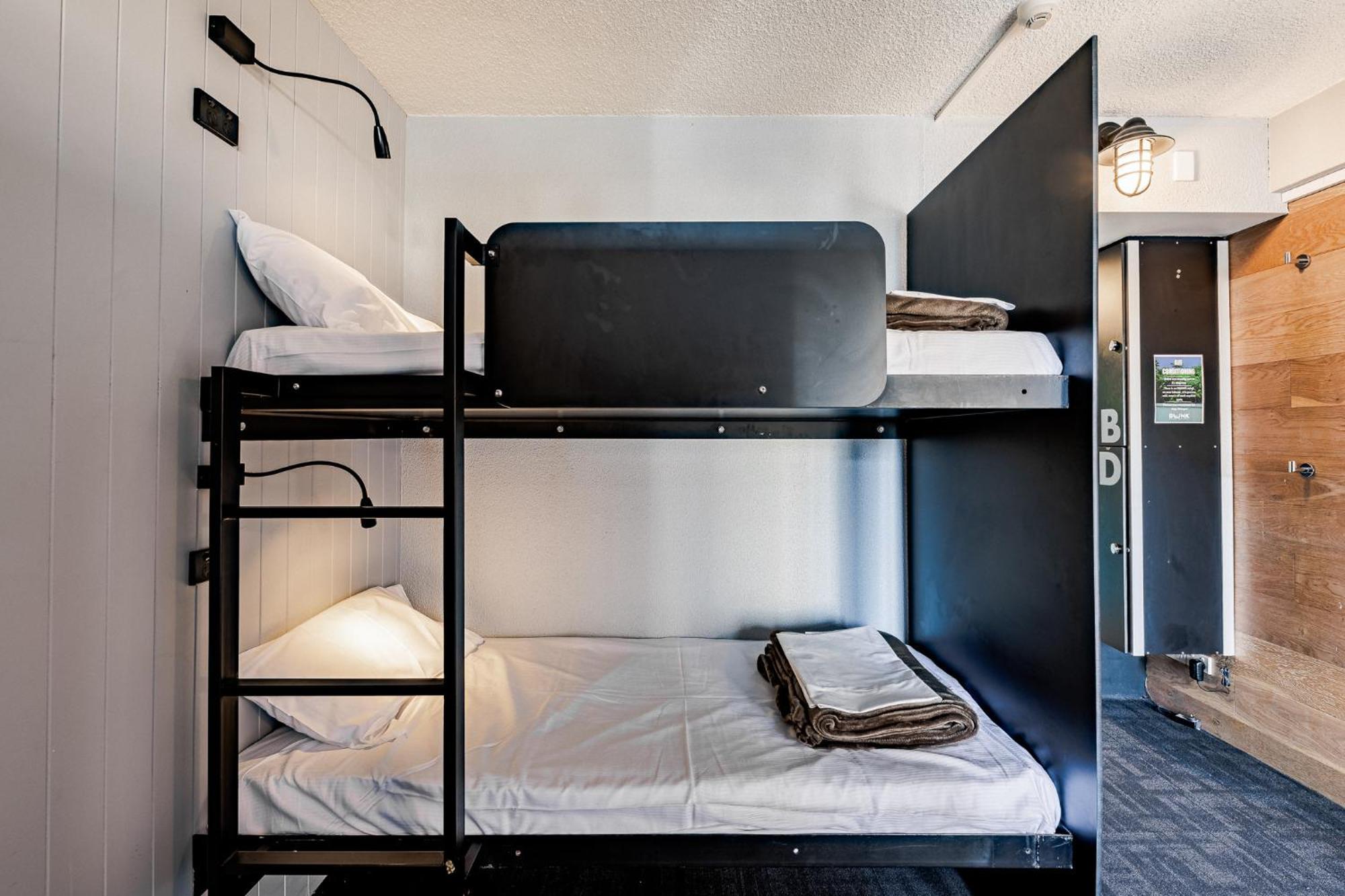 Bunk Surfers Paradise International Backpacker Hostel (Adults Only) Gold Coast Zewnętrze zdjęcie